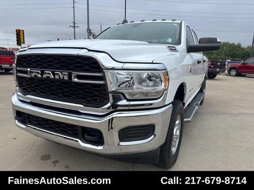 2019 RAM 2500 Tradesman Crew Cab 4x4 6'4' Box