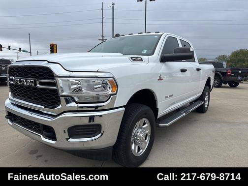 2019 RAM 2500 Tradesman Crew Cab 4x4 6'4' Box
