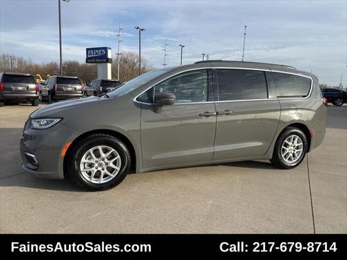 2022 Chrysler Pacifica Touring L