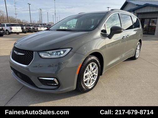 2022 Chrysler Pacifica Touring L