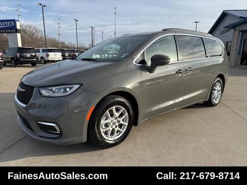 2022 Chrysler Pacifica Touring L