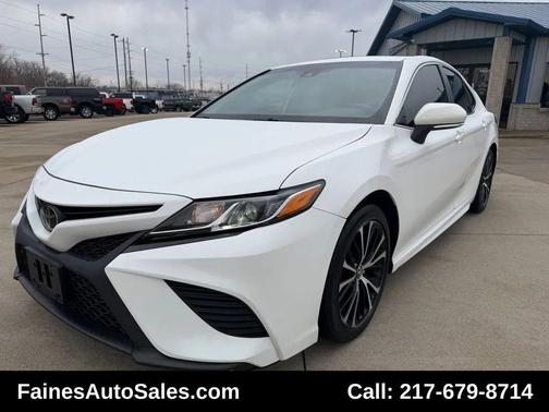 2019 Toyota Camry SE