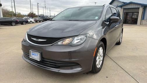 2017 Chrysler Pacifica Touring