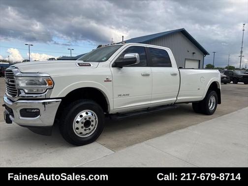 2022 RAM 3500 Laramie Crew Cab 4x4 8' Box