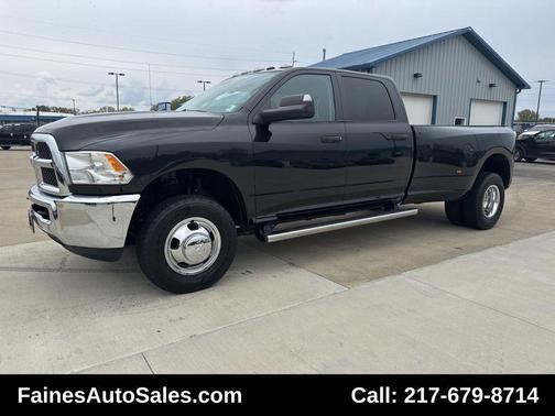 2018 RAM 3500 Tradesman Crew Cab 4x4 8' Box