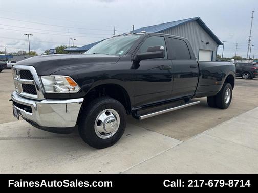 2018 RAM 3500 Tradesman Crew Cab 4x4 8' Box