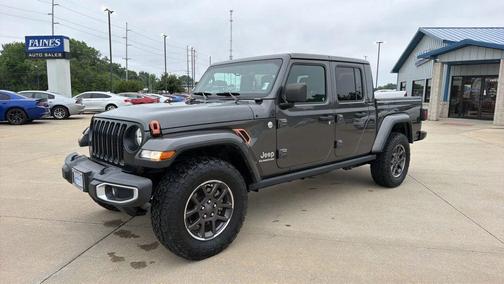 Granite Crystal Metallic Clearcoat 2021 Jeep Gladiator Overland