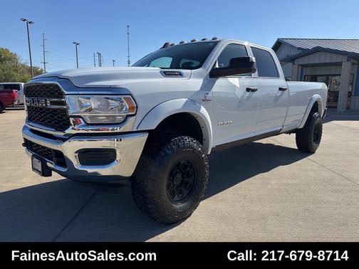 2019 RAM 3500 Tradesman Crew Cab 4x4 8' Box