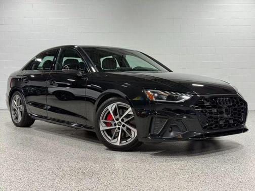 2023 Audi A4 45 S line quattro Premium