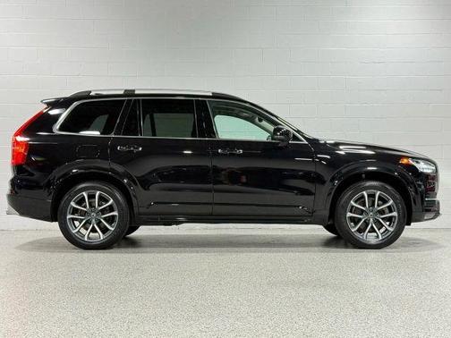 2018 Volvo XC90 T5 Momentum