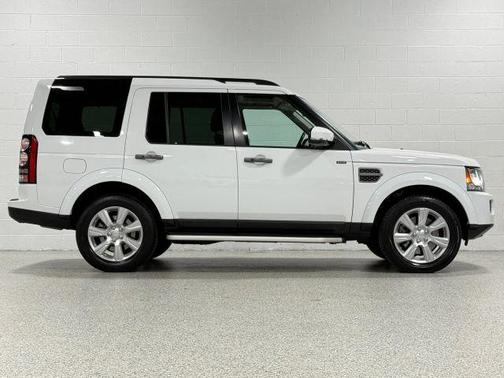 2016 Land Rover LR4 Base