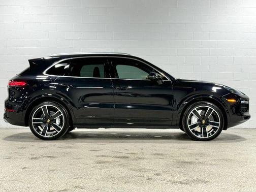 2020 Porsche Cayenne Turbo