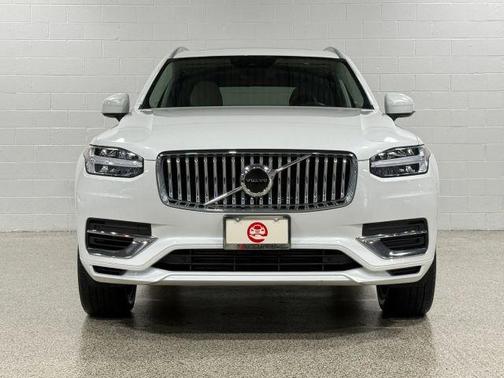 2022 Volvo XC90 Recharge Plug-In Hybrid T8 Inscription Expression 6 Passenger