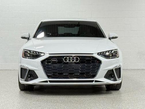 2022 Audi A4 45 S line quattro Premium