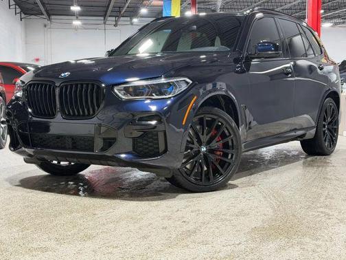 2022 BMW X5 M50i