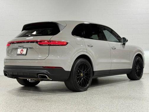 2021 Porsche Cayenne Base