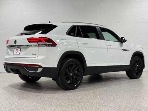 2022 Volkswagen Atlas Cross Sport 3.6L V6 SE w/Technology
