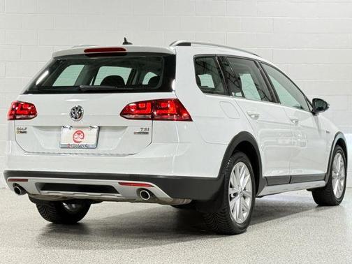 2017 Volkswagen Golf Alltrack TSI SE