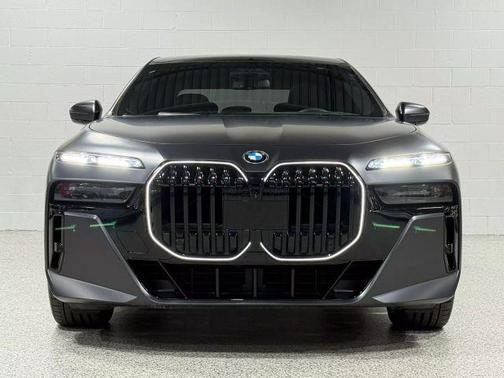 2024 BMW 760 760i xDrive