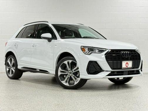 2022 Audi Q3 45 S line Premium
