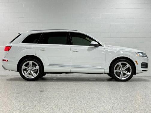 2019 Audi Q7 55 Prestige