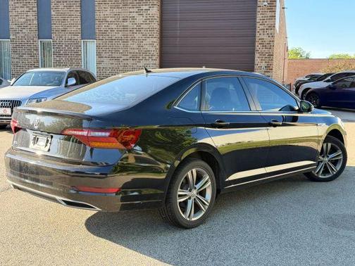 Deep Black Pearl Effect 2019 Volkswagen Jetta 1.4T R-Line
