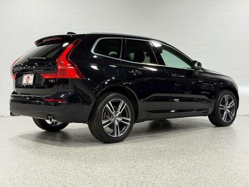 2019 Volvo XC60 T5 Momentum