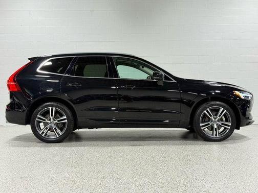 2019 Volvo XC60 T5 Momentum