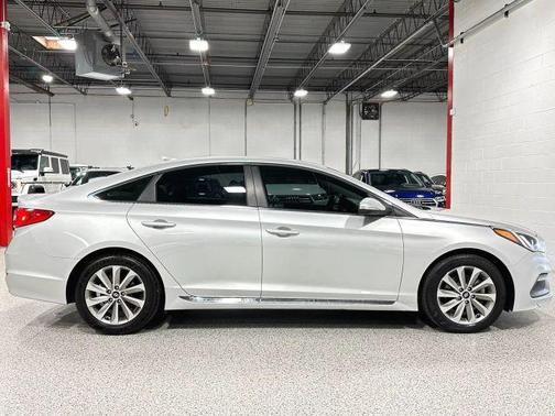 2016 Hyundai SONATA Sport
