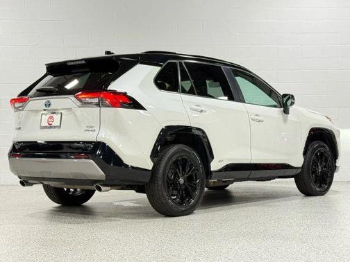 2022 Toyota RAV4 Hybrid XSE