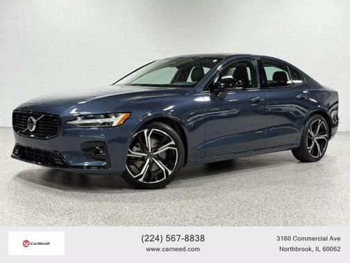 2024 Volvo S60 B5 Core Dark Theme