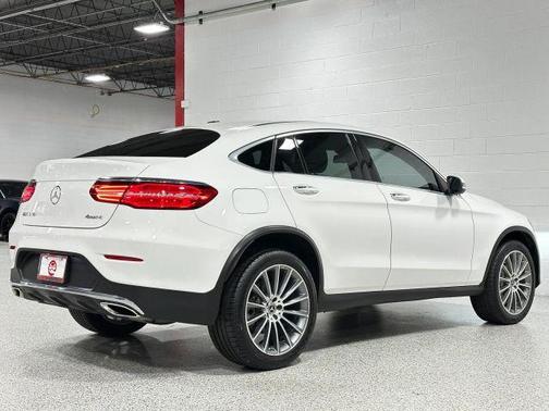 2017 Mercedes-Benz GLC 300 4MATIC Coupe