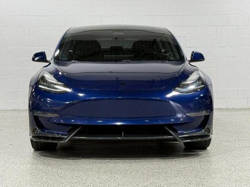 Blue 2018 Tesla Model 3 Long Range