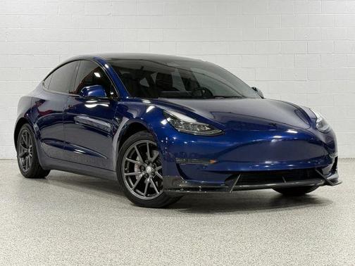 Blue 2018 Tesla Model 3 Long Range
