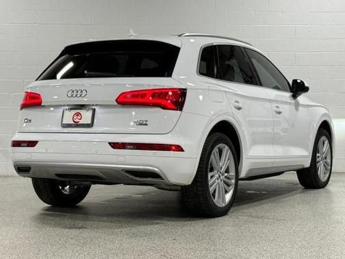 Ibis White 2018 Audi Q5 2.0T Premium Plus