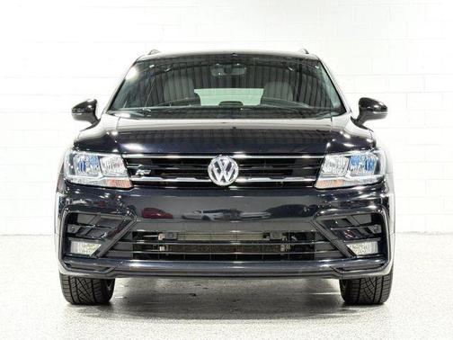 2021 Volkswagen Tiguan 2.0T SE R-Line Black