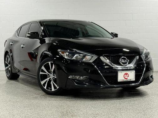 Black 2017 Nissan Maxima 3.5 SL