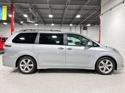 2014 Toyota Sienna SE