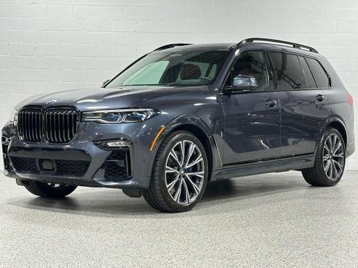 2021 BMW X7 M50i