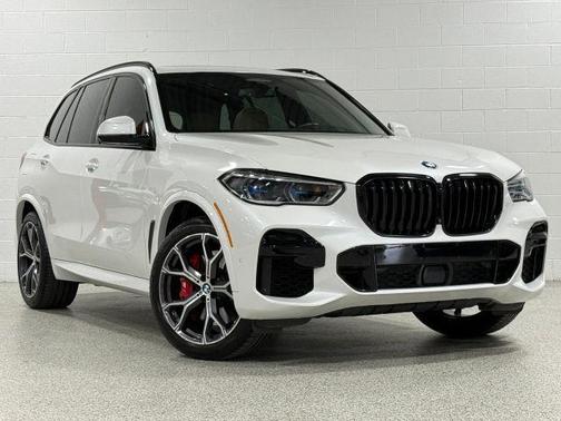 White 2022 BMW X5 M50i