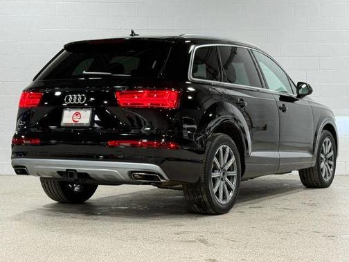 2019 Audi Q7 55 Premium Plus