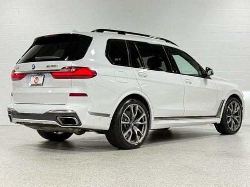 2022 BMW X7 M50i