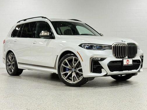 2022 BMW X7 M50i