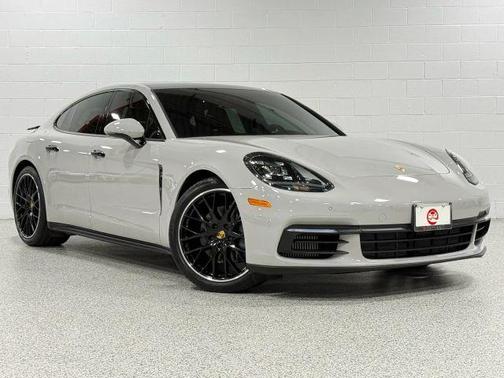 2018 Porsche Panamera 4S