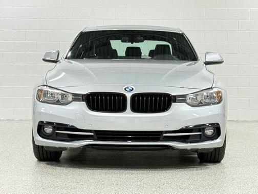 2017 BMW 330 i xDrive