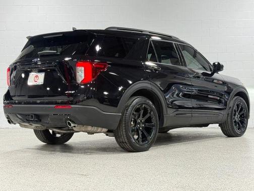 2024 Ford Explorer ST-Line