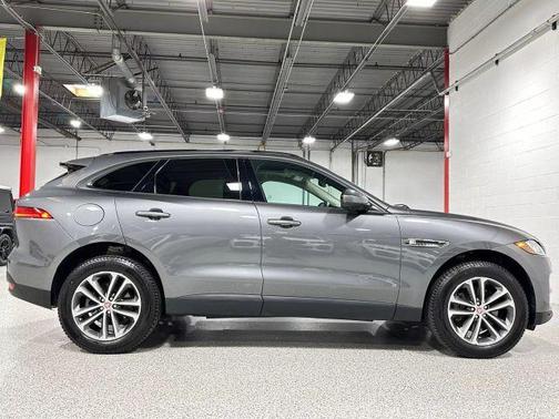 2017 Jaguar F-PACE 35t Premium
