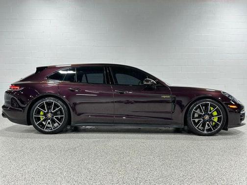2022 Porsche Panamera 4S
