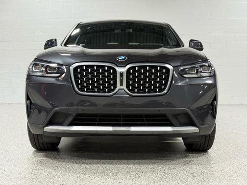 2022 BMW X4 xDrive30i