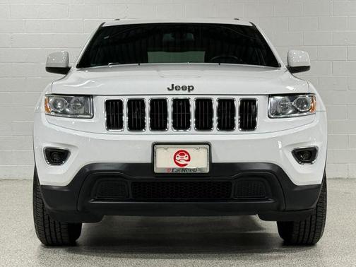 White 2016 Jeep Grand Cherokee Laredo